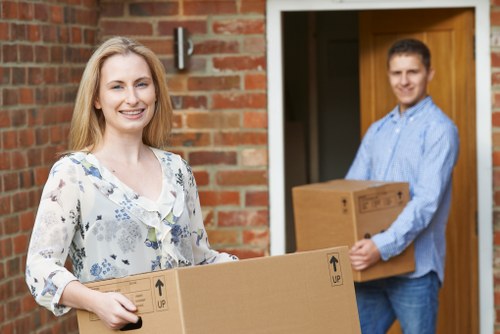 Secure storage units for household belongings in Bankside